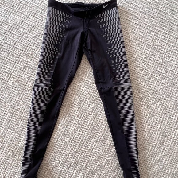 Nike Dri Fit glow-in-the-dark leggings - Picture 1 of 6